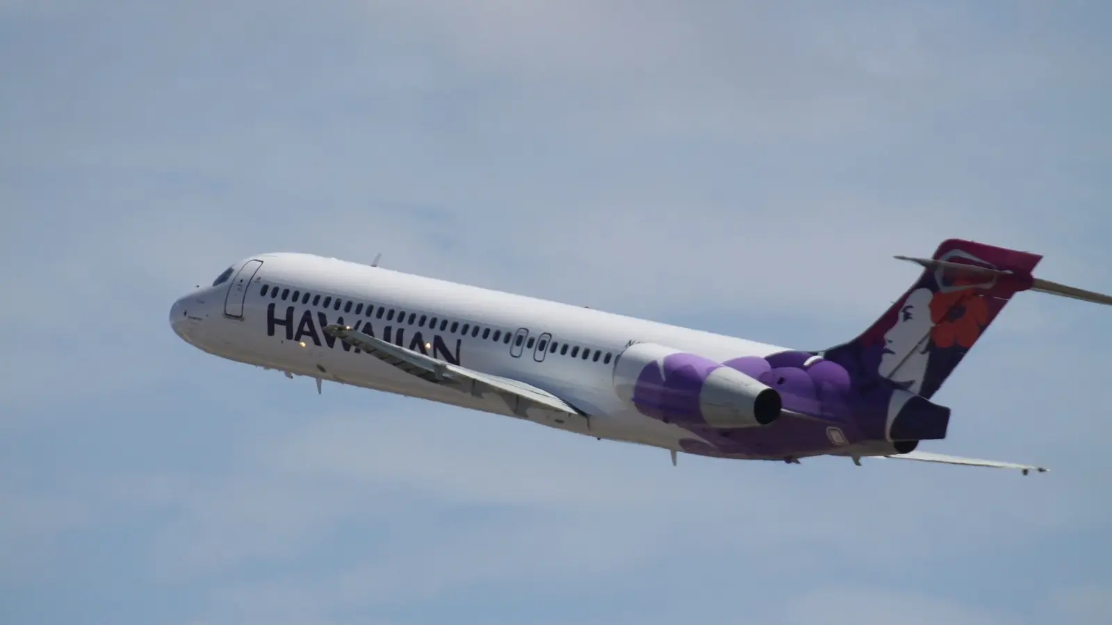 Boeing 717 авиакомпании Hawaiian Airlines — архивное фото